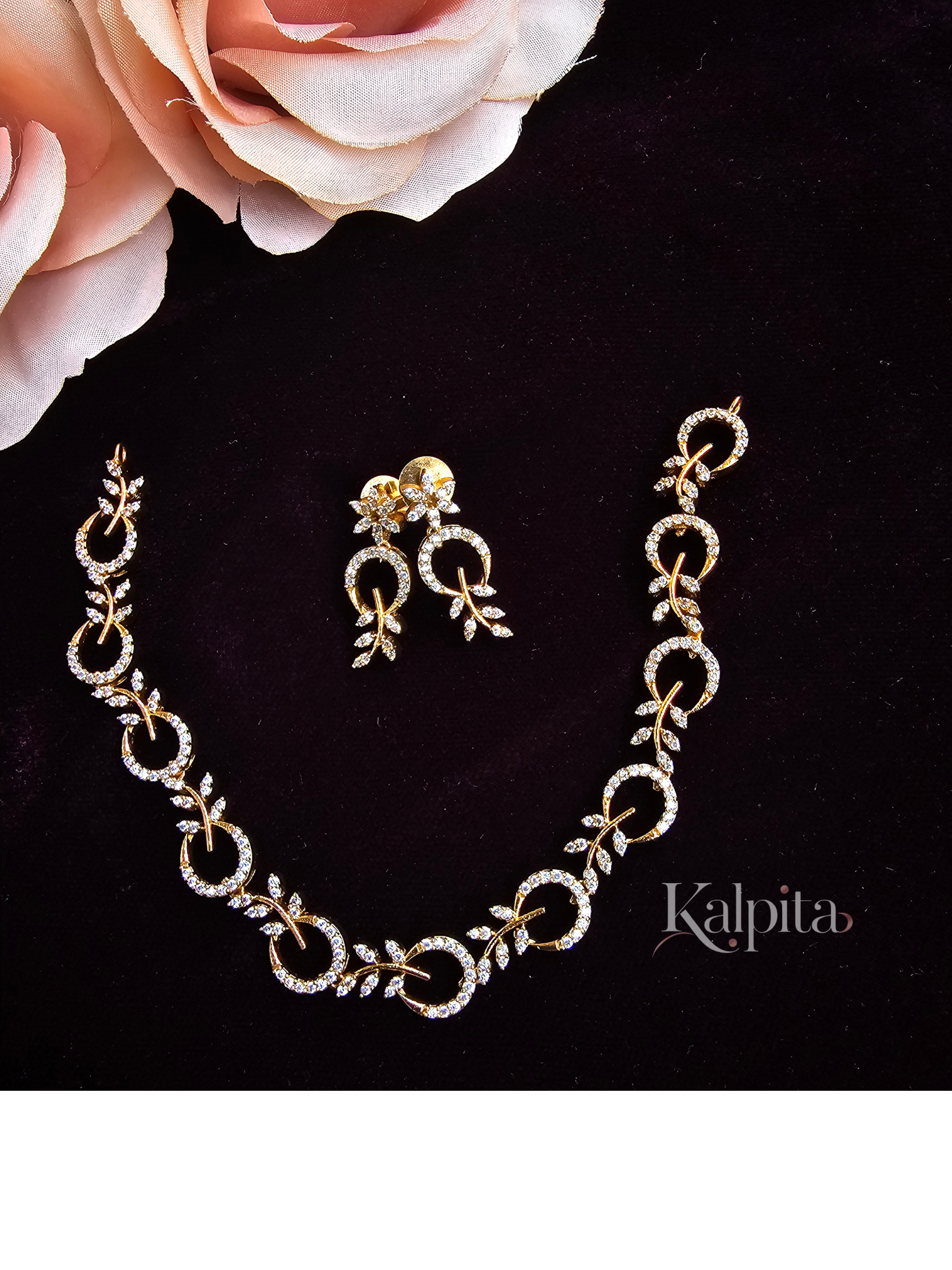 Nakshatra Bloom Necklace