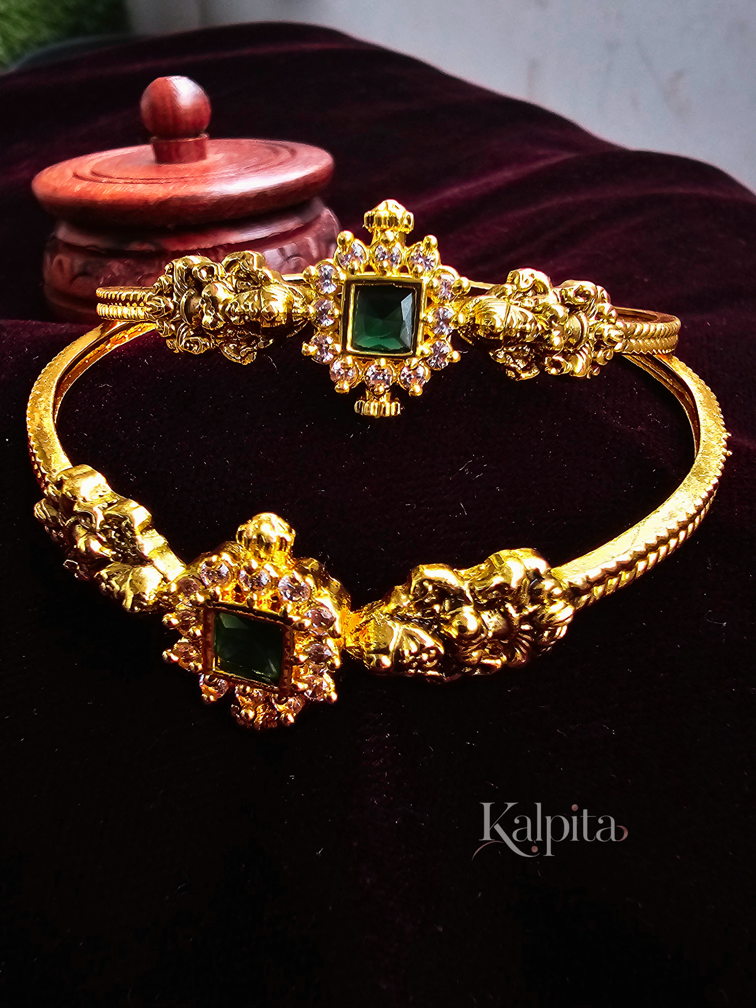 Sriya Bangles