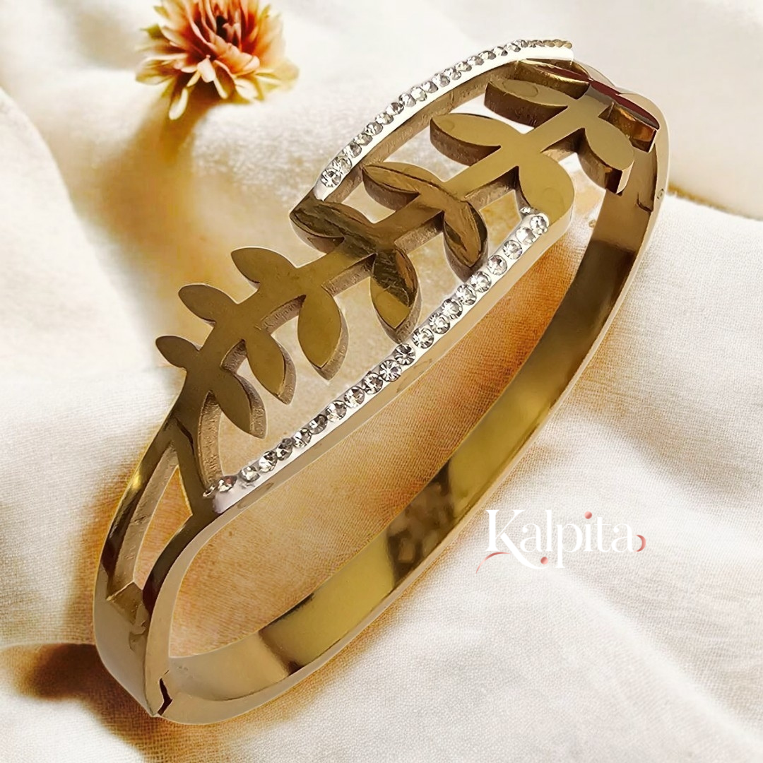 Vine Grace Bangle